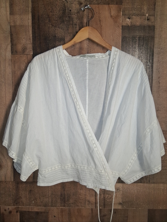 Queene and Belle Tops - Queene and Belle White Wrap Top Size Small